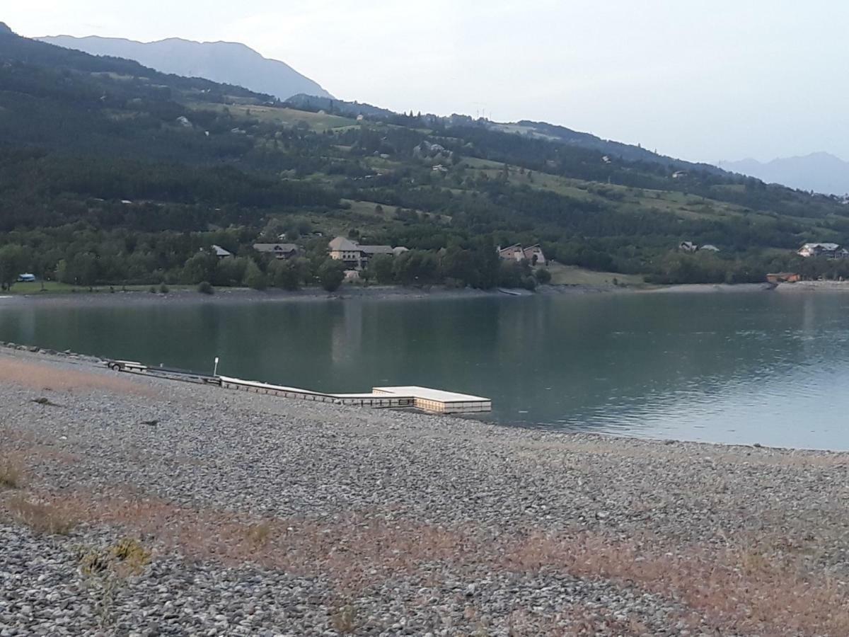 Mobil Home Paradisiaque Crots Exteriér fotografie